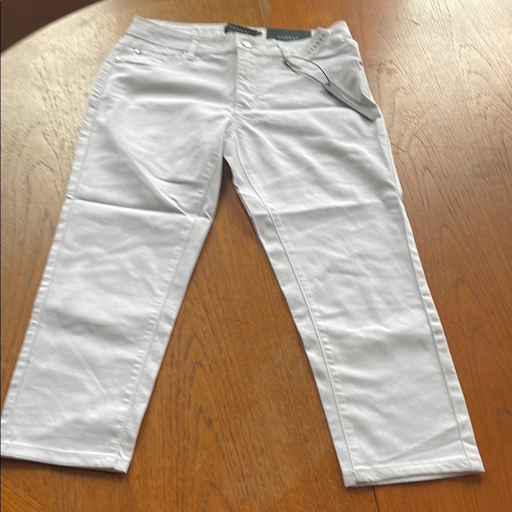 Tahari White Capris Cropped Pants